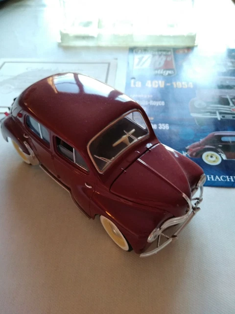 Miniature Solido Renault 4CV 1954 - Échelle 1/17 - En Boîte (G5)