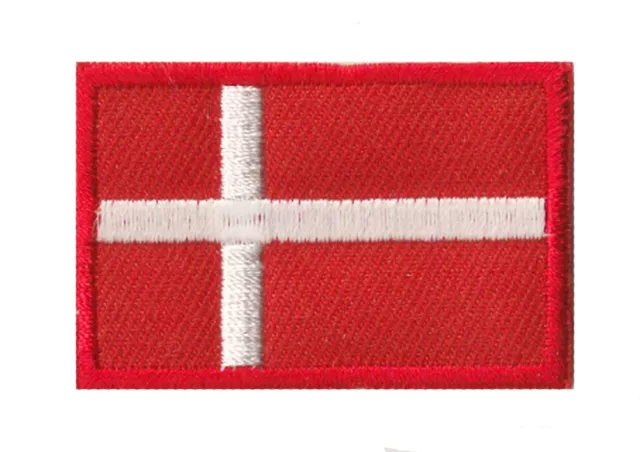 Ecusson drapeau Danemark petit patch patche thermocollant 45x30 mm