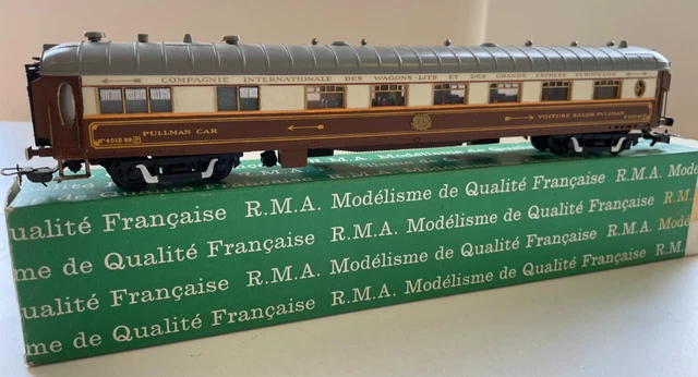 RMA Voiture Ciwl Pullman 2eme Classe 4018 en HO