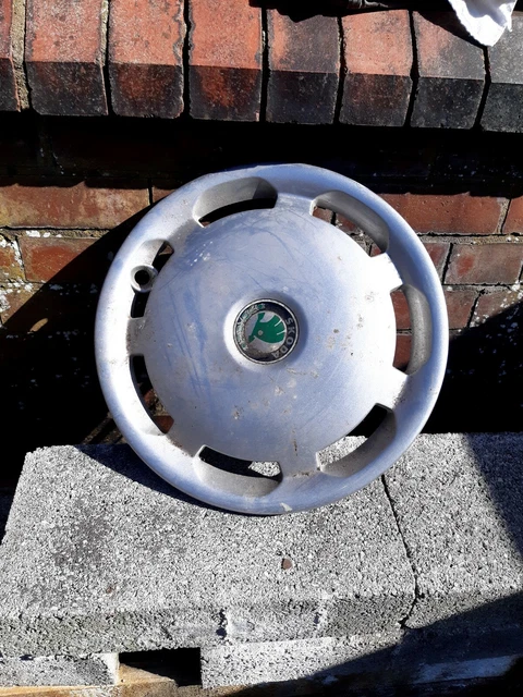 SKODA OCTAVIA 15" Inch Wheel Trim/Hub Cap Cover Genuine x1 1Z0601147A 1ZO601147A