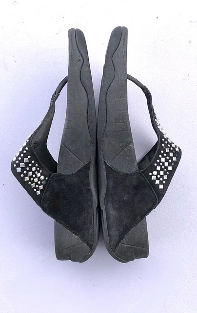 Fitflop Black Suede Thong Sandals Studs Rhinestones Sz 5 3