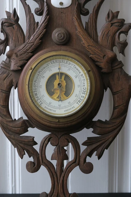 Baromètre Ancien En Bois Sculpté Forêt Noire - Thème Chasse Avec Thermomètre