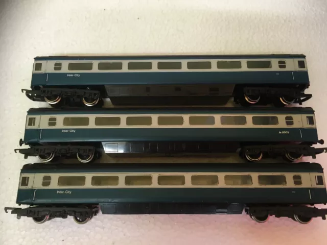 Lot..867..OO GAUGE HORNBY INTERCITY MK3 HST COACHES..X..3...SHORT VERSION...(15)