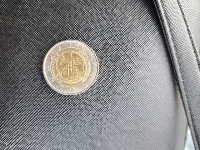 Pièce rare de 2 euros - Commémorative république française - UEM 1999 -2009