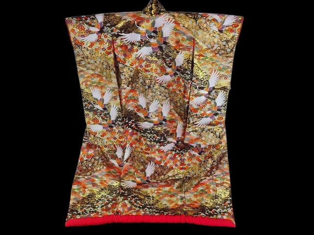 Japanese Kimono Uchikake Luxurious Wedding Embroidery Pure Silk Gold Crane K562