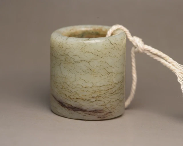 Chinese Natural Hetian Jade Carved Exquisite Thumb Ring Nice Jewelry Ornament