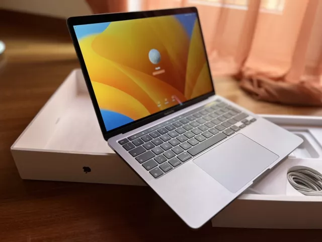 Apple Macbook Pro 13" 2020 - 256Gb Ssd, M1, 8Gb - Grigio Siderale Touch Bar Id