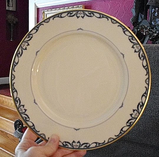 Lovely Vintage Lenox Liberty Cobalt Blue On Cream Ground Dinner Plate - Have 12 Lovely Vintage Lenox Liberty Cobalt Blue On Cream Ground Dinner Plate - Have 12