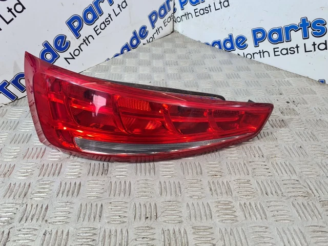 2014 Audi  Q3 Rear Light On The Tailgate Passenger Side Left 8U0945093