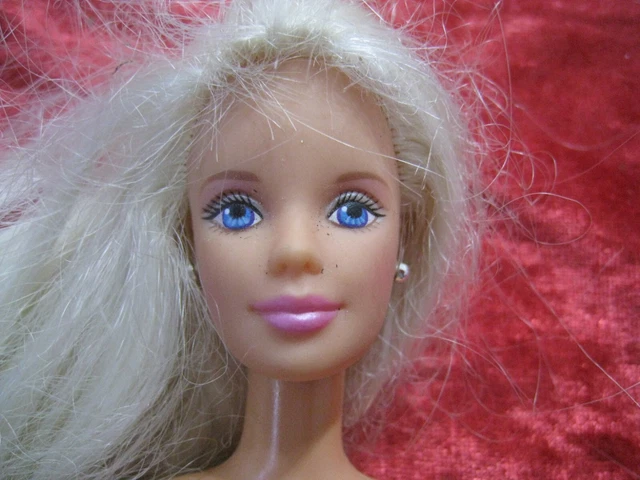 Poupée Barbie Mattel Vintage Années 80 – Collection TBE N°674