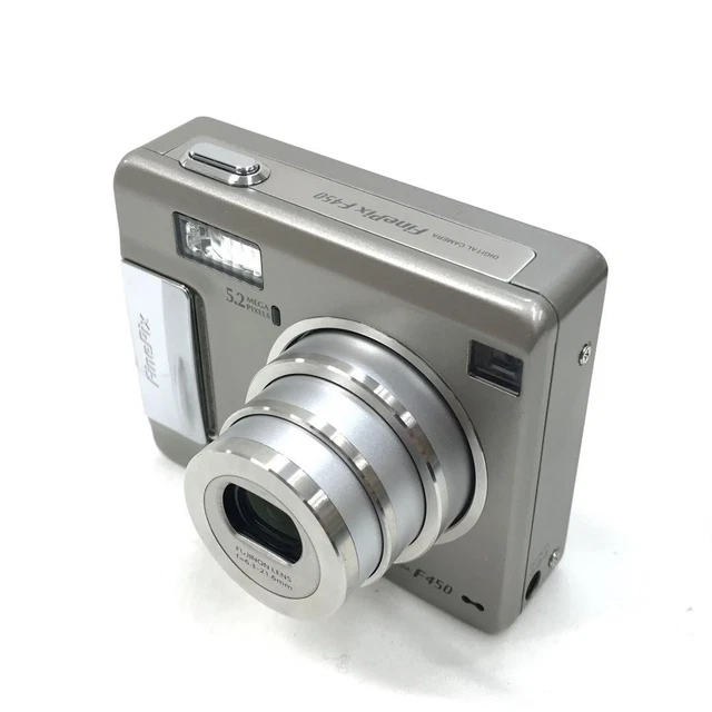 FUJIFILM FINEPIX F450 Compact Digital Camera Silver with