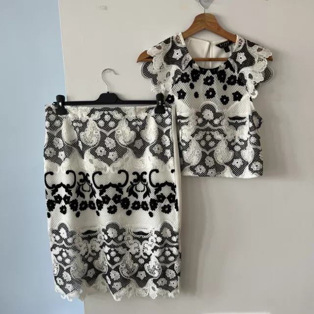 lipsy size 14/16 black and white two piece crop short sleeve top & skirt Coord