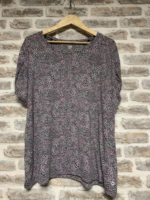 Top yoga M&S GOODMOVE stampa leopardata collo scoop manica corta taglia 22