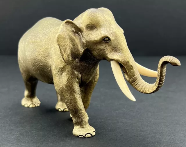 Antique, Miniature Silver (.800), Elephant, 409,4 gr / 14.441 oz.
