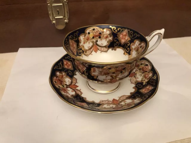 ROYAL ALBERT Derby Heirloom Bone China Imari Tea Cup & Saucer England