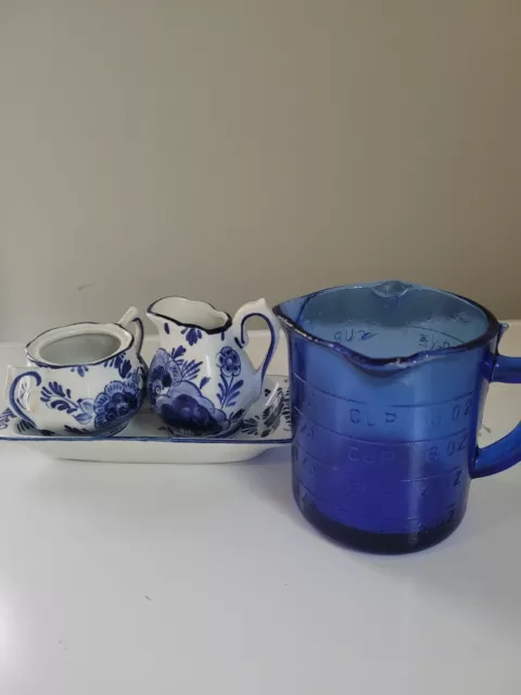Depression Style Cobalt Blue Glass Measuring Cup 3 Pour Spouts, Delft Blue SUGAR