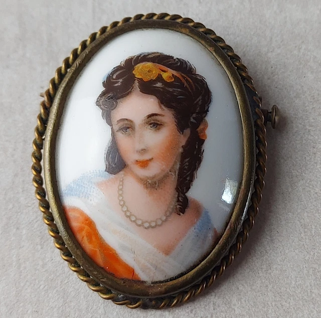 Broche Ancienne Portrait – Porcelaine De Limoges Et Laiton, Vintage, Parfait état