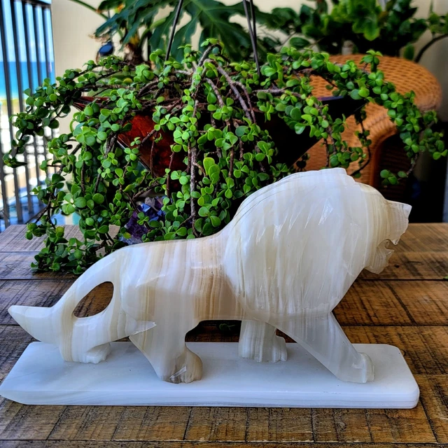 Vintage Marble Onyx Lion Statue Italy Hand Carved Beautifully Sculpted 12"x8"