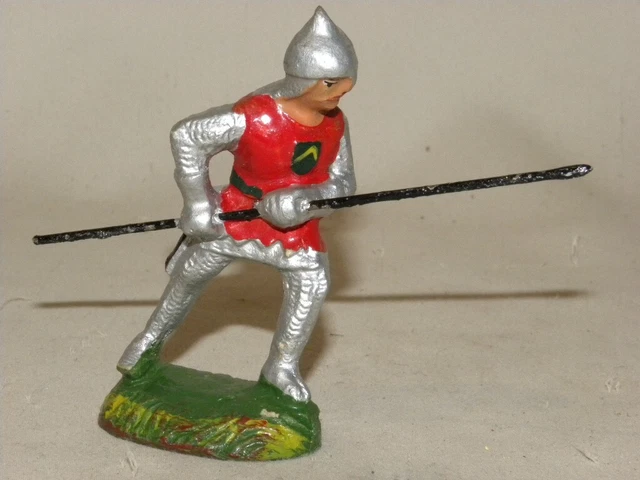 FIGURINE EN COMPOSITION Durso Moyen Age Homme Avec Javelot Chialu