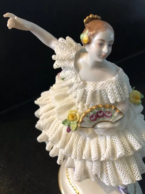 Porcelaine de Saxe : danseuse ballerine