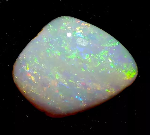 7,98ct . Gemme Roche - Cristal Opale Grün-gold-rot Video Flashfire-Opals