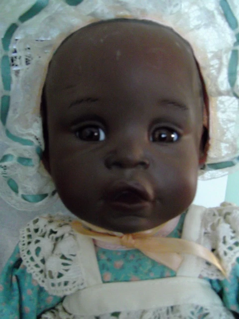 Ashton Drake-Yolanda Bello 1991 Picture Perfect Babies"Danielle" 10" Doll w/COA