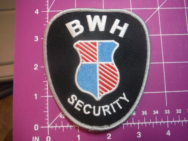 Kentucky-BWH Security shoulder patch.