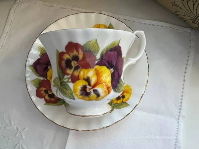 Vintage Royal Albert Fine Bone China Pansy Pansies Footed Teacup Saucer Gold 2