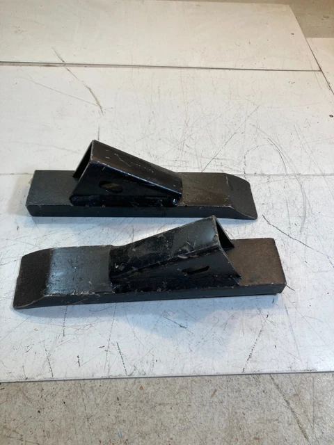 (2)  John Deere, 12"  41B2512JD Bucket Tooth ( H5)