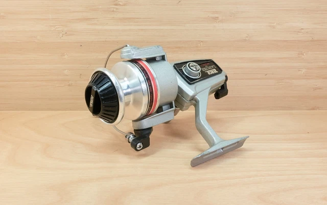 Moulinet De Pêche Vintage Zebco 6020 Doré - Fabriqué Au Japon - État Proche Du Neuf