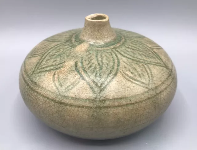 Thai Sawankhalok 15th Century Celadon Glazed Lotus Jar