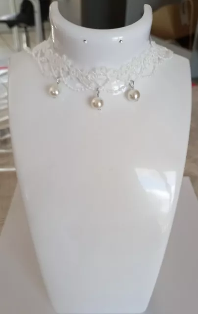 collier ras de cou dentelle blanche perles ! NEUF !