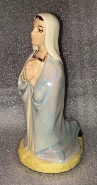 Virgin Mary Kneeling Madonna Holland Mold Catholic Porcelain Statue 5 3/4" Tall 2