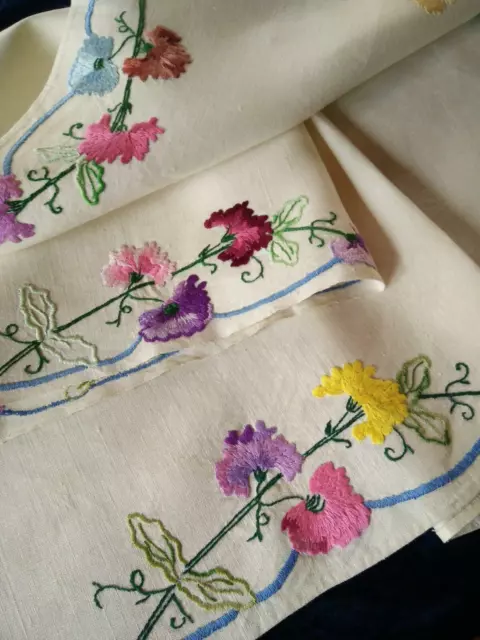 Charming Coloured Sweet Peas  Raised Hand Embroidered Tablecloth