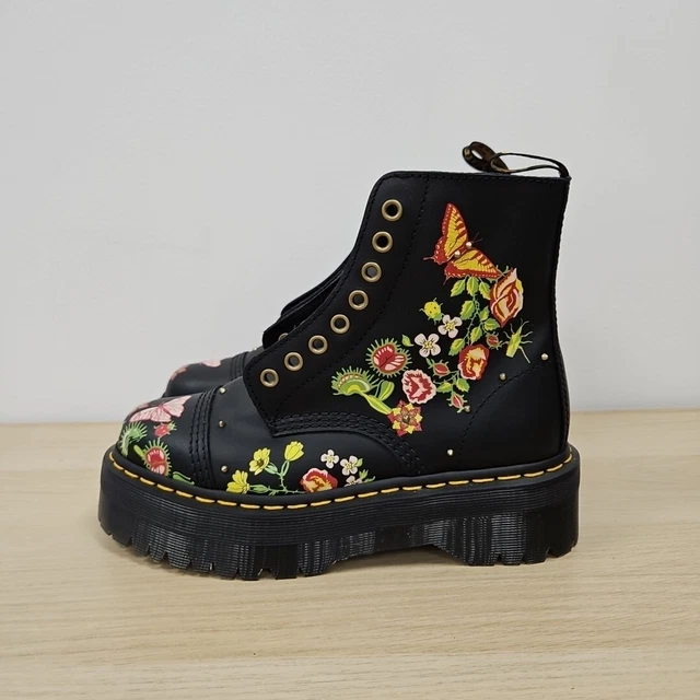 Dr martens farylle ribbon lace chunky leather boots in black sales