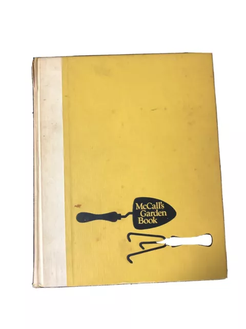 McCall's Garden Book - Gretchen Fischer Harshbarger 1968 1st Ed - Vintage HB3