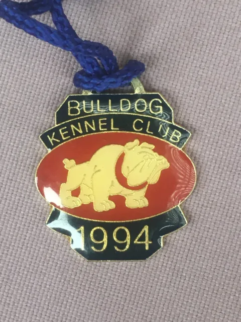 Vintage 1994 FOOTSCRAY Kennel CLUB Medallion, Badge -Western Bulldogs, Football
