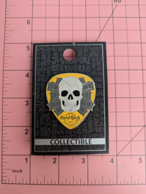 Hard Rock Cafe PITTSBURGH 2022, Core Steel Skull pick pin, backing card incl