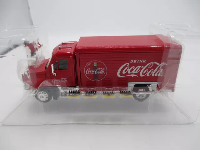 Coca-Cola Motor City Beverage Delivery Truck Die Cast Model 1:50 Scale Red