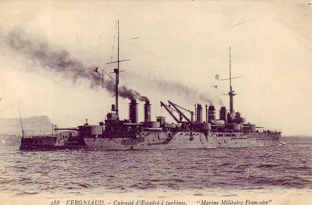 CPA 33 Bordeaux Le VERGNIAUD Cuirassé d'Escadre Chantiers la Gironde 1910-1921