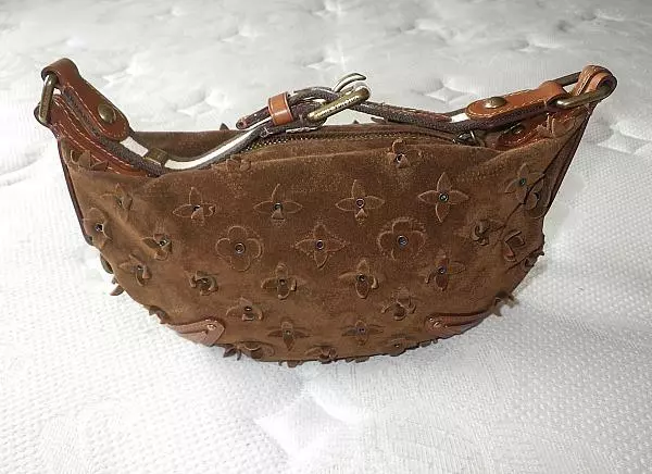Louis Vuitton Hand Bag Brown Suede Mahina Fleurs Onatah PM Cacao Hobo –  Debsluxurycloset