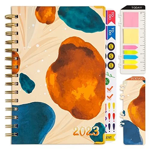PLANNER 20232024 DAILY Weekly and Monthly 2023 Planner January
