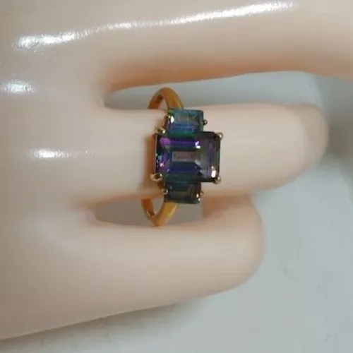 Mystic 3 Topaz 9 ct Gold Ring Size Q AND 10 ct Gold Mystic Topaz Pendant