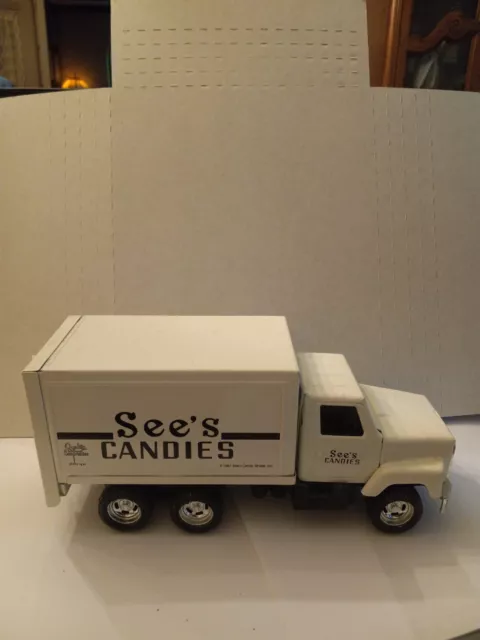 Vintage See's Candies White Candy Store 1987 Diecast Ertl Metal Delivery Truck