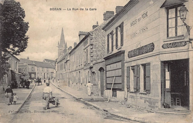 CPA Dept 60 Oise - Boran rue de la Gare Café Location de Barques pour la Pêche
