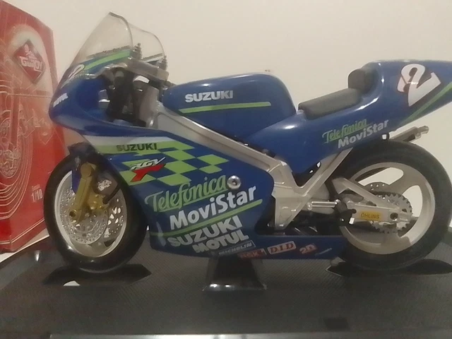 Suzuki 500 RGV Guiloy 1/10 Ème Moto GP Avec Boîte