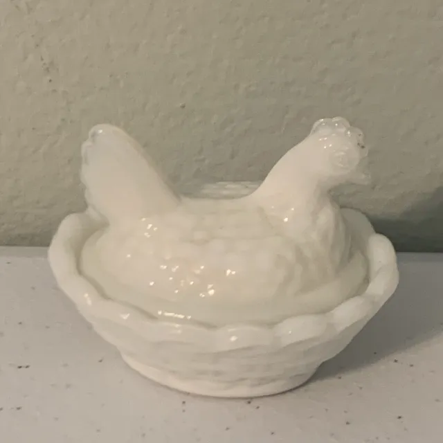 Westmoreland White Opalescent Glass Hen on Nest 2.5" Open Salt Cellar Dish