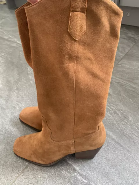 New (no box) BRONX Classic Western Suede Boots Chestnut Colour Sz6