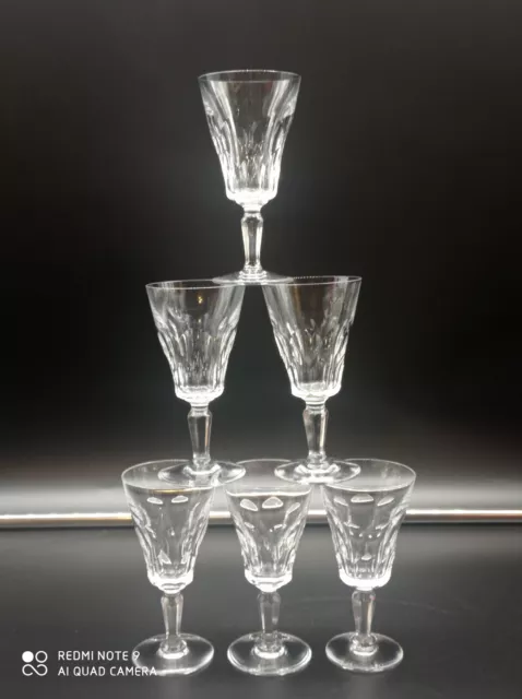 6 verres à vin cuit Porto, liqueur en Cristal de BACCARAT Mod CARCASSONE,signé .