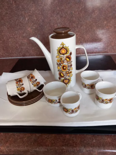 JG Meakin Studio Pottery Coffee Pot Set 60s 4 x Cups/Saucers. milk and sugar